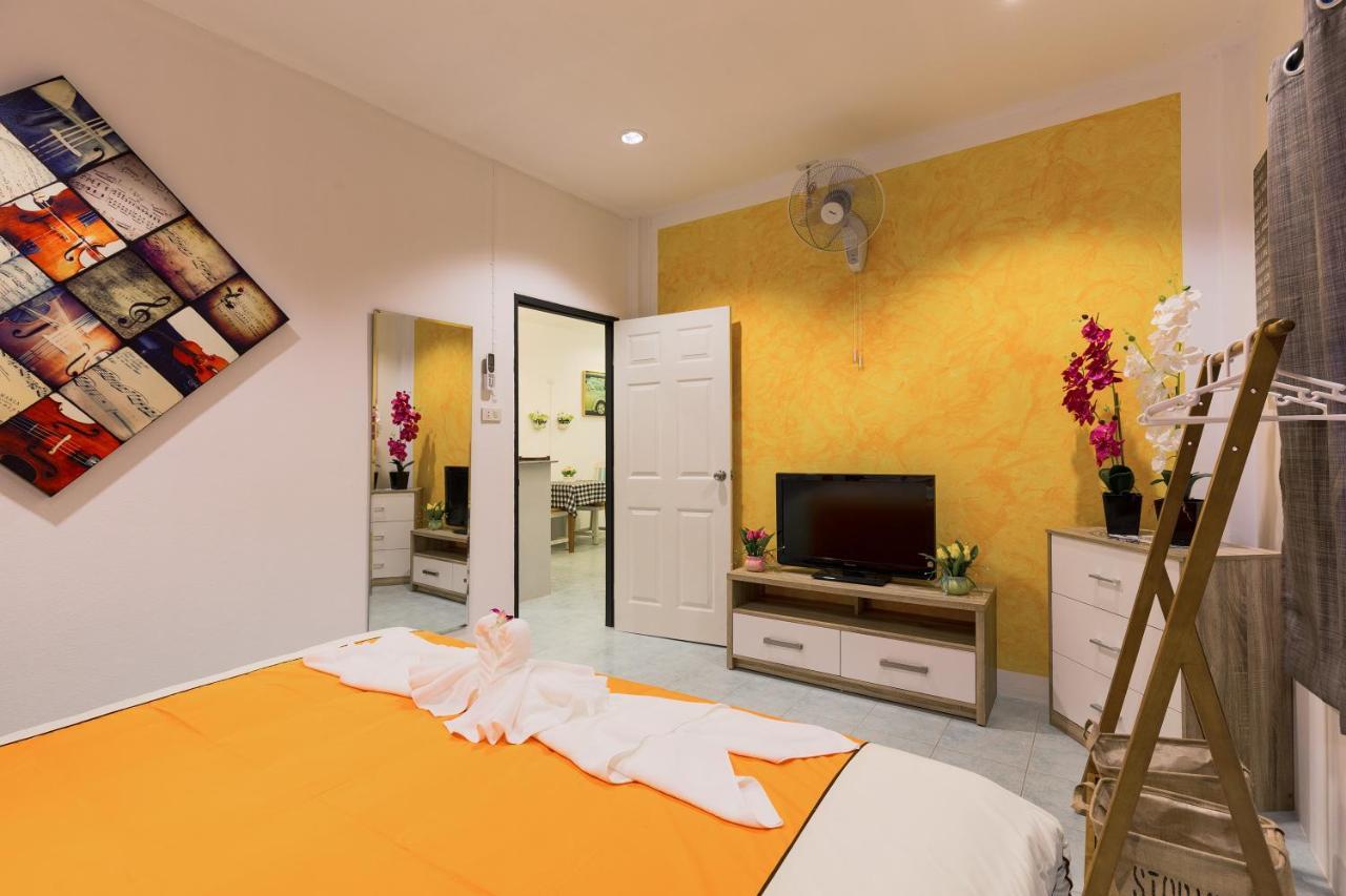 Rice Rooms And Restaurant Pantai Kata Bagian luar foto