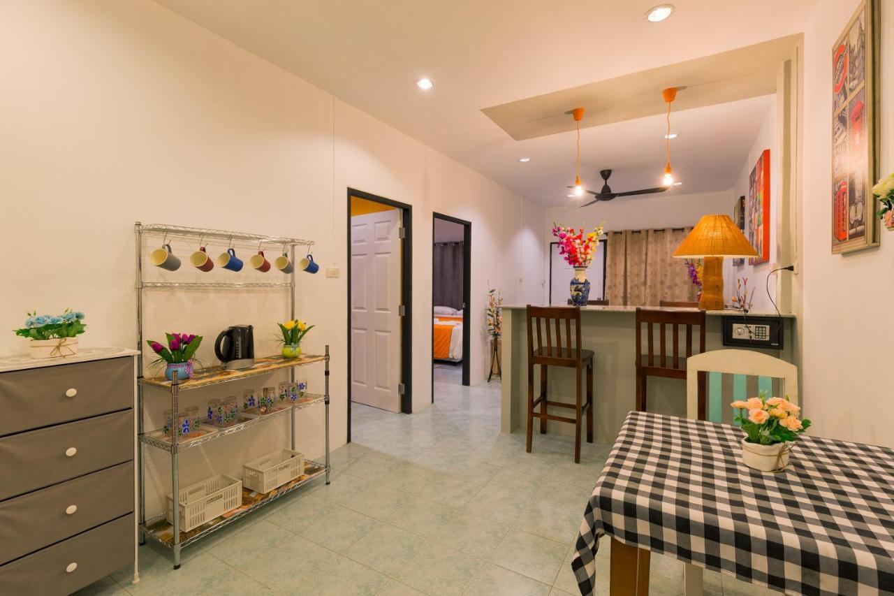 Rice Rooms And Restaurant Pantai Kata Bagian luar foto